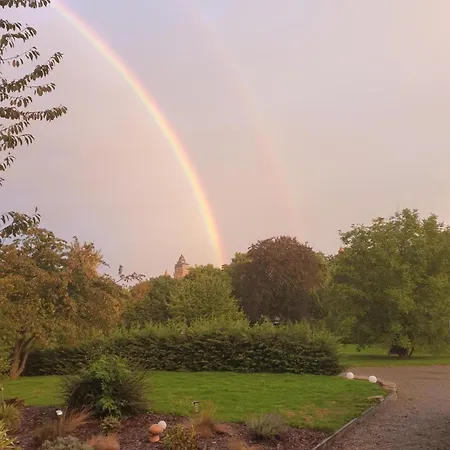 Im Gruenen I Daire Grebenstein